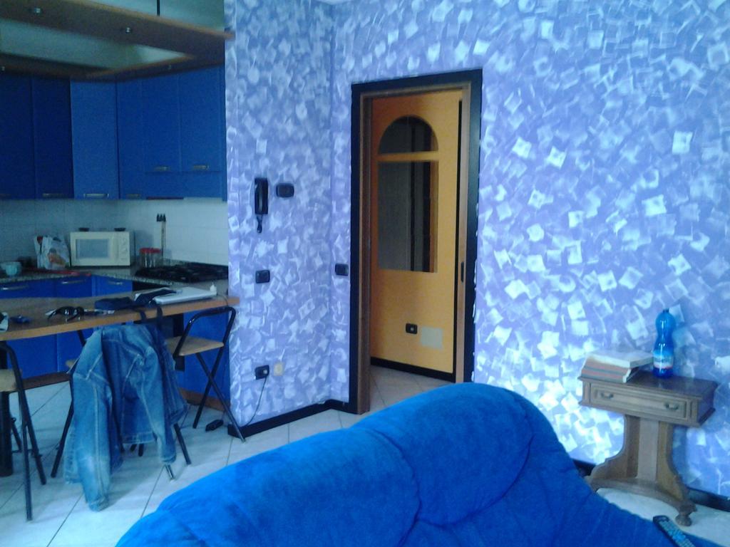 Villetta Rossini Appartamento Da Condividere Con Me Luciano Servizio Ospiti Taxi Driver Navetta No Wifi 2 Camera Da Letto Per 5 Persone Valbrembo Eksteriør billede