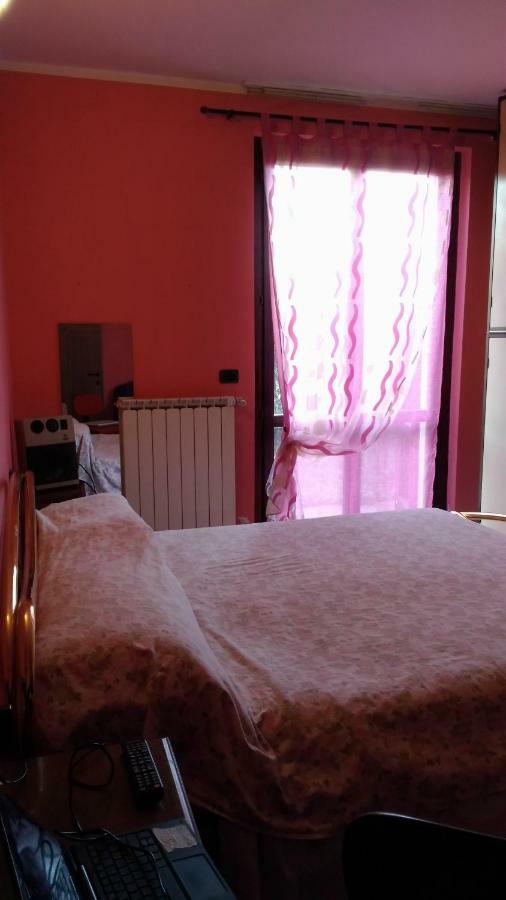 Villetta Rossini Appartamento Da Condividere Con Me Luciano Servizio Ospiti Taxi Driver Navetta No Wifi 2 Camera Da Letto Per 5 Persone Valbrembo Eksteriør billede